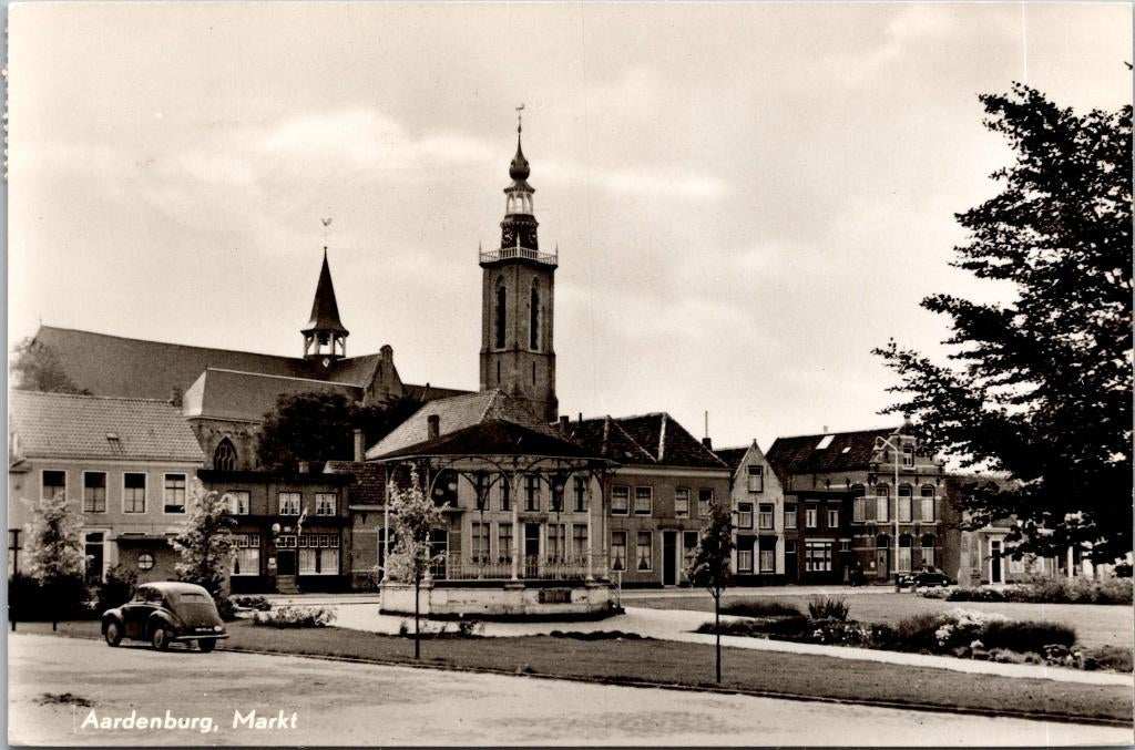Aardenburg - Markt (1960) 3x, Ophalen of Verzenden, 1940 tot 1960, Gelopen, Zeeland