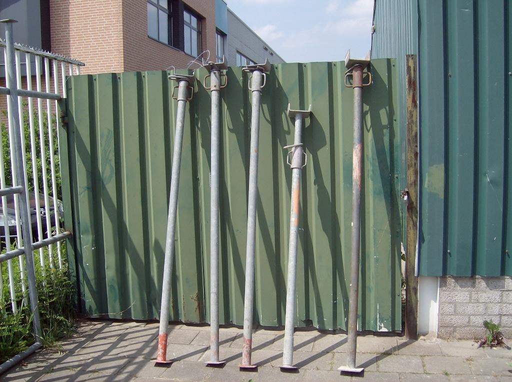 TE HUUR BOUW STEMPELS 100.STUKS €125.-, Ophalen of Verzenden, Gebruikt