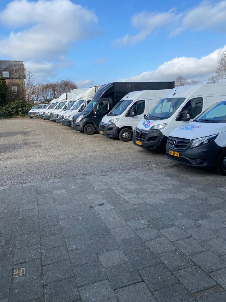 Blue rent a car  Kilometervrij huren binnen de Benelux, Bedrijf, Te koop