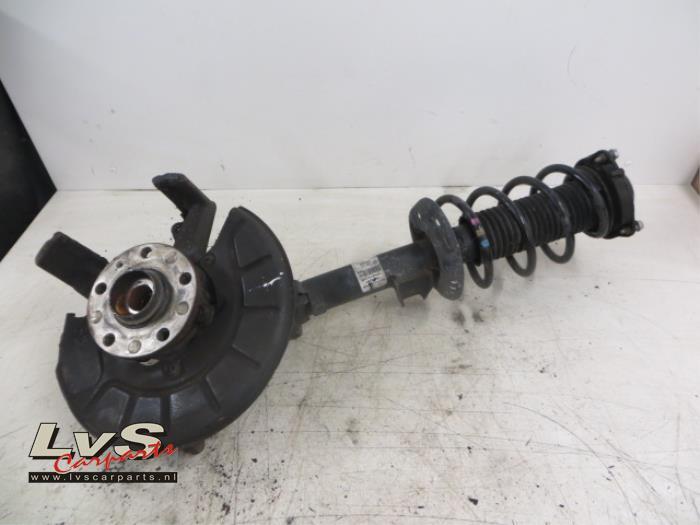 Schokdemperpoot links-voor van een Volkswagen Golf, Gebruikt, -, Volkswagen, -