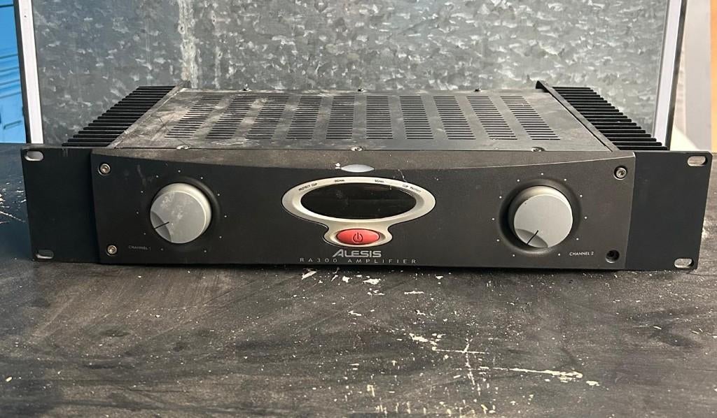 Alesis RA300 amplifier, Ophalen, Gebruikt