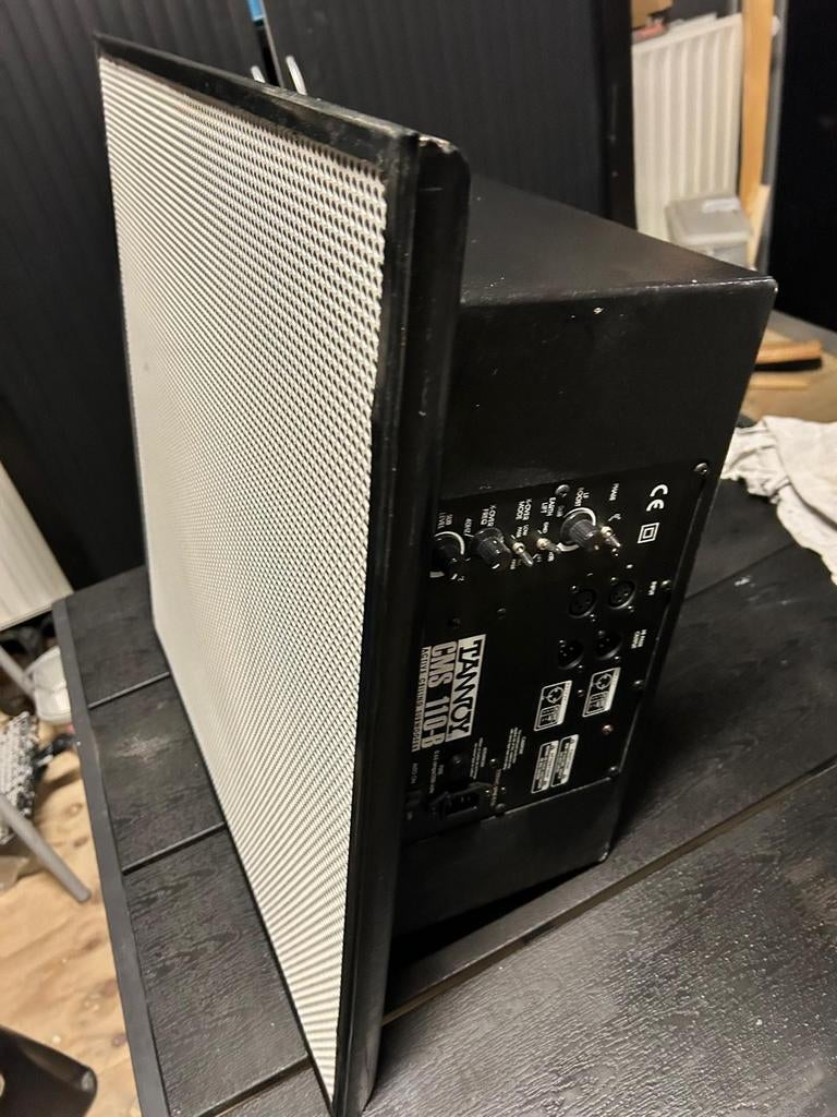 Subwoofer inbouw 60x60 - Prima staat!