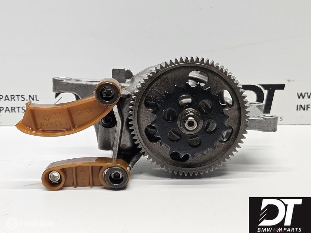 Oliepomp Vanos BMW M3 E92 S65 V8 S65B40 11417838312, Gebruikt, Ophalen of Verzenden, BMW, BMW