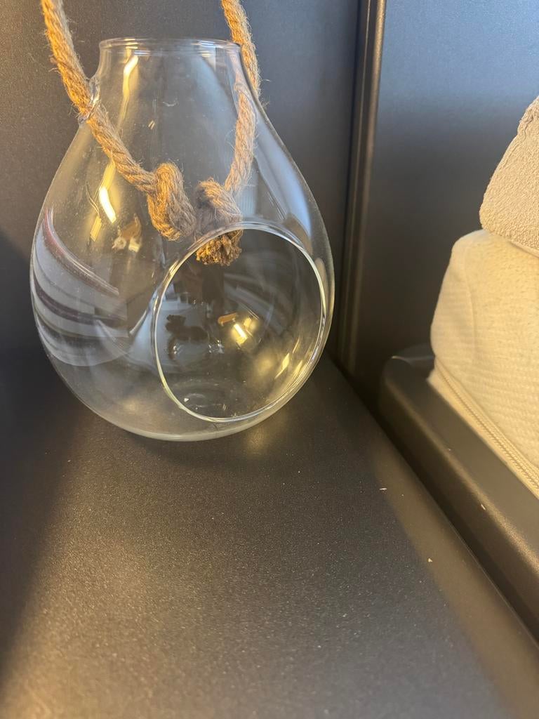 Glazen vaas met touw, Huis en Inrichting, Woonaccessoires | Vazen, Overige kleuren, Ophalen of Verzenden, Minder dan 50 cm, Glas