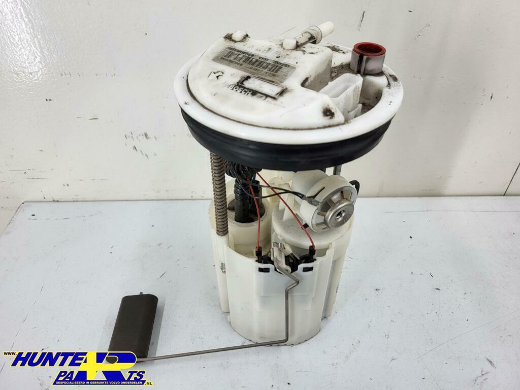 Brandstofpomp Volvo C30/S40/V50 ('04-'12) 3m51-9h307-cb, Ophalen of Verzenden, Gebruikt
