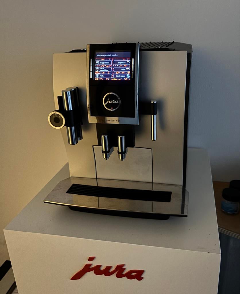 Jura Z9 - 6 maanden garantie, Witgoed en Apparatuur, Koffiezetapparaten, Zo goed als nieuw, Koffiebonen, Espresso apparaat, 1 kopje