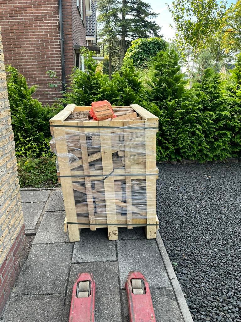 Gedroogd haardhout gratis aanmaakhout en bezorging, Minder dan 3 m³, Ophalen of Verzenden