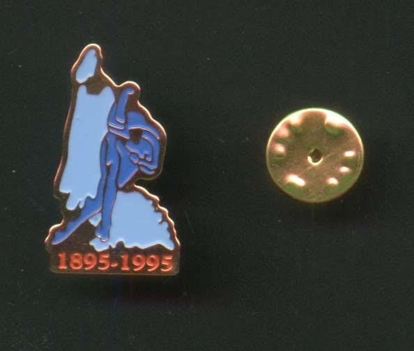 Vintage 1895-1995 Schaats Pin, Verzamelen, Speldjes, Pins en Buttons, Ophalen of Verzenden, Zo goed als nieuw, Sport, Speldje of Pin