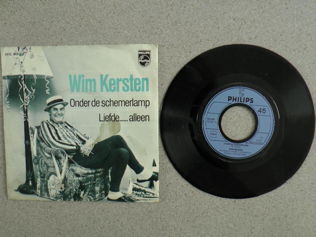 Wim Kersten - Onder de schemerlamp VINYL SINGLE, Cd's en Dvd's, Vinyl Singles, Gebruikt, Single, Nederlandstalig, 7 inch, Ophalen of Verzenden