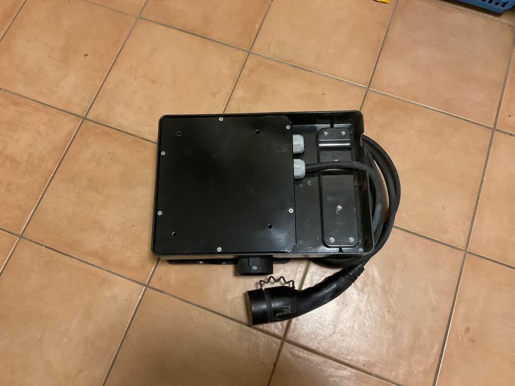 EV HUB, Auto diversen, Laadpalen, Ophalen of Verzenden, Zo goed als nieuw
