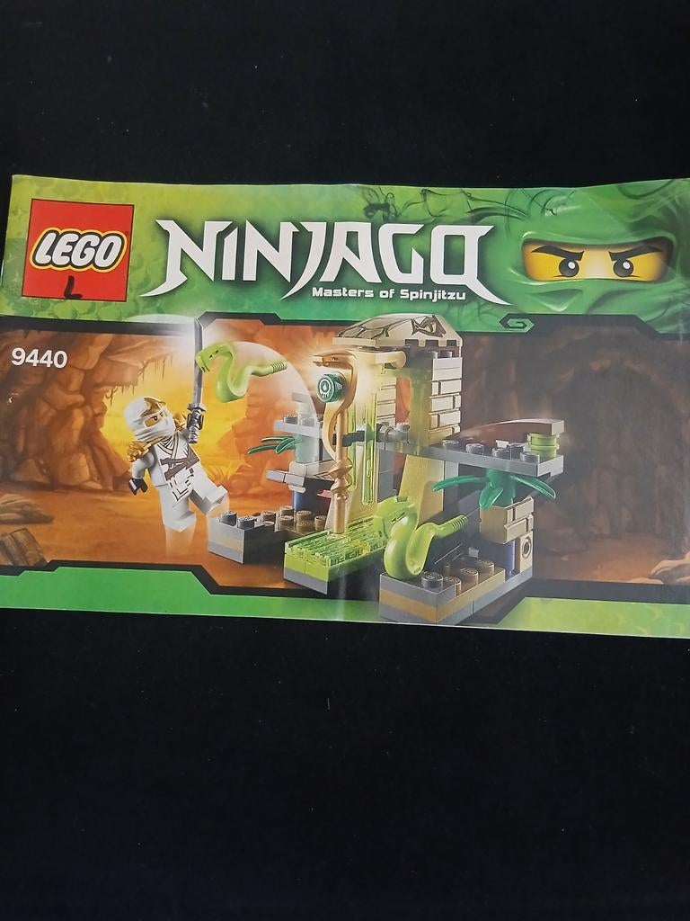 Lego Ninjago 9440 Venomari Shrine, Ophalen, Zo goed als nieuw, Complete set, Lego