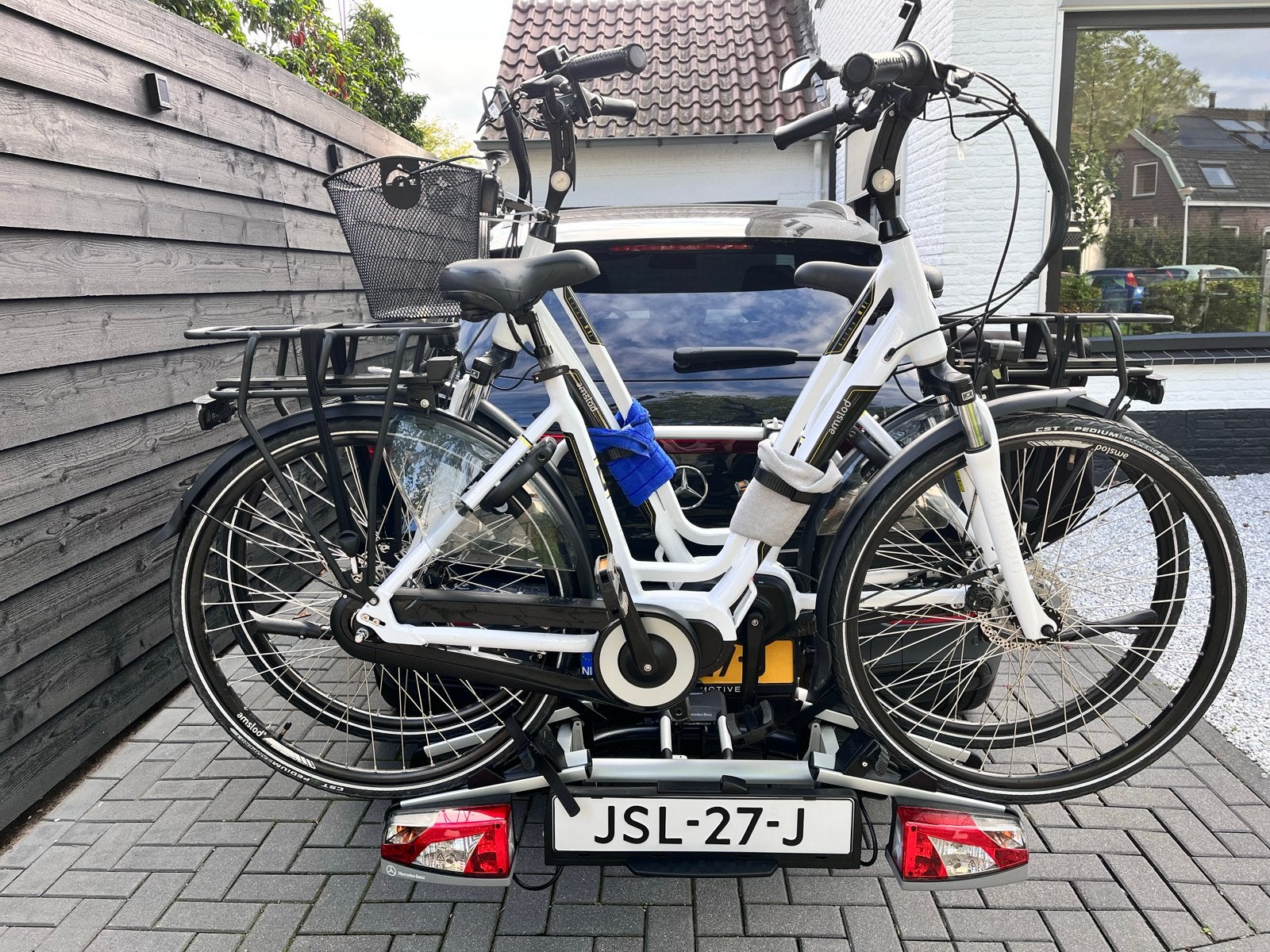 Mercedes-Benz fietsendrager voor 2 E-bikes (z.g.a.n.)