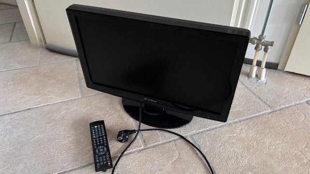 Ricatech rhdtv-1 full-hd lcd tv 22” met ingebouwde dvd spele, Philips, Gebruikt, 50 Hz, Ophalen of Verzenden