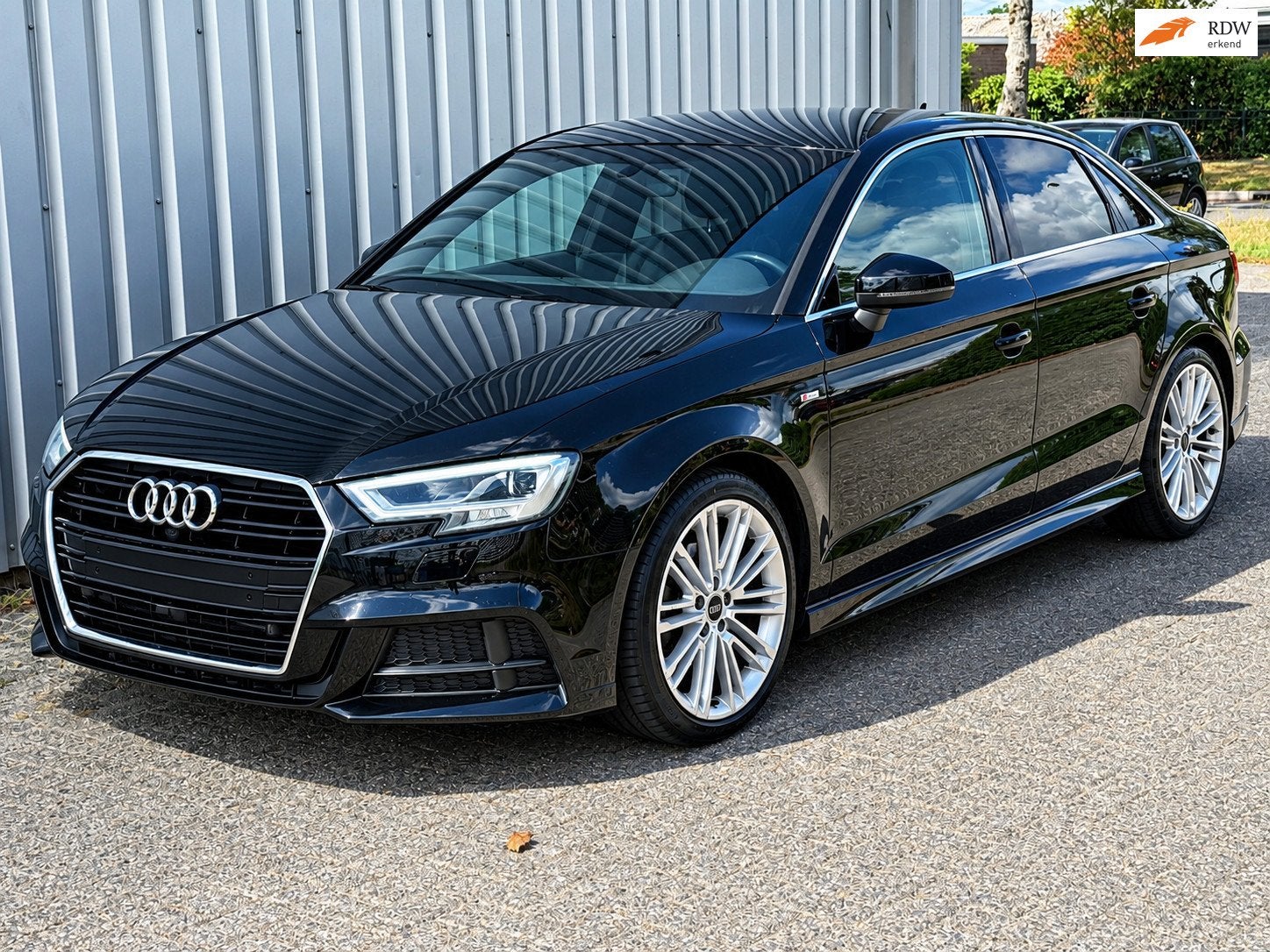 Audi A3 Limousine 1.5 TFSI Sport 2x S-Line Edition/ 150pk, Auto's, Gebruikt, 150 pk, Leder en Stof, Zwart