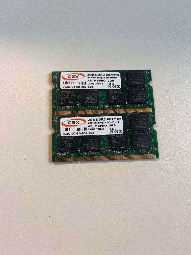 2x CSXO-D2-SO-667-2GB ram geheugen, Computers en Software, RAM geheugen, Ophalen of Verzenden, Zo goed als nieuw, DDR2, Laptop