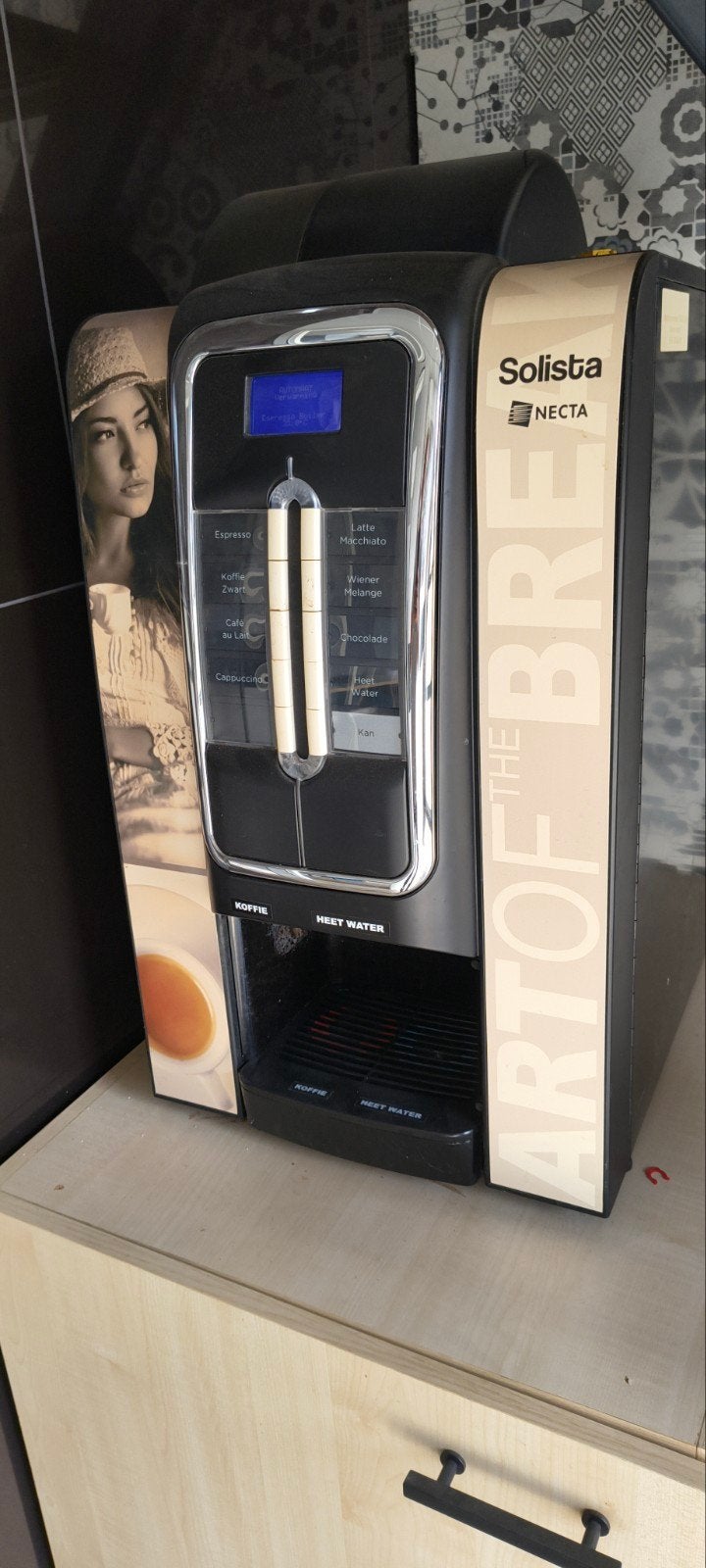 Necta Solista Koffiemachine - Professioneel en Veelzijdig, Gebruikt, 10 kopjes of meer, Koffiemachine, Koffiebonen