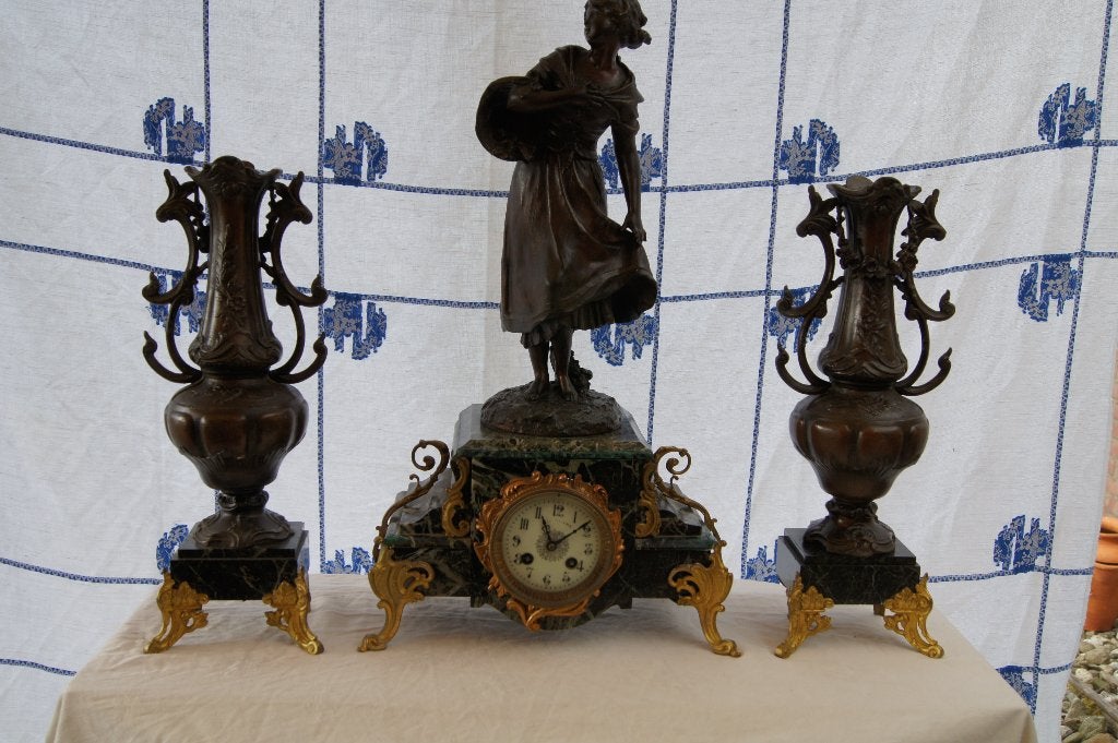Klokstelmet vazen, Antiek en Kunst, Ophalen of Verzenden