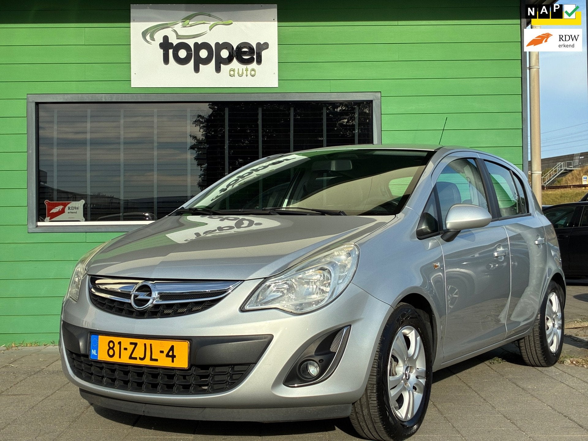 Opel Corsa 1.4-16V Anniversary Edition|1e Eigenaar|CruiseCon, Voorwielaandrijving, Euro 5, Gebruikt, 1398 cc