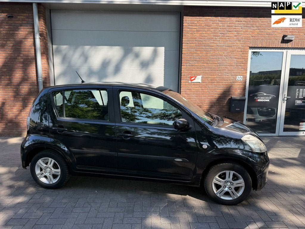 Daihatsu Sirion 2 1.0-12V Trend|AIRCO|RUIME APK|CRUISE, Auto's, Daihatsu, Voorwielaandrijving, Stof, Gebruikt, Bedrijf