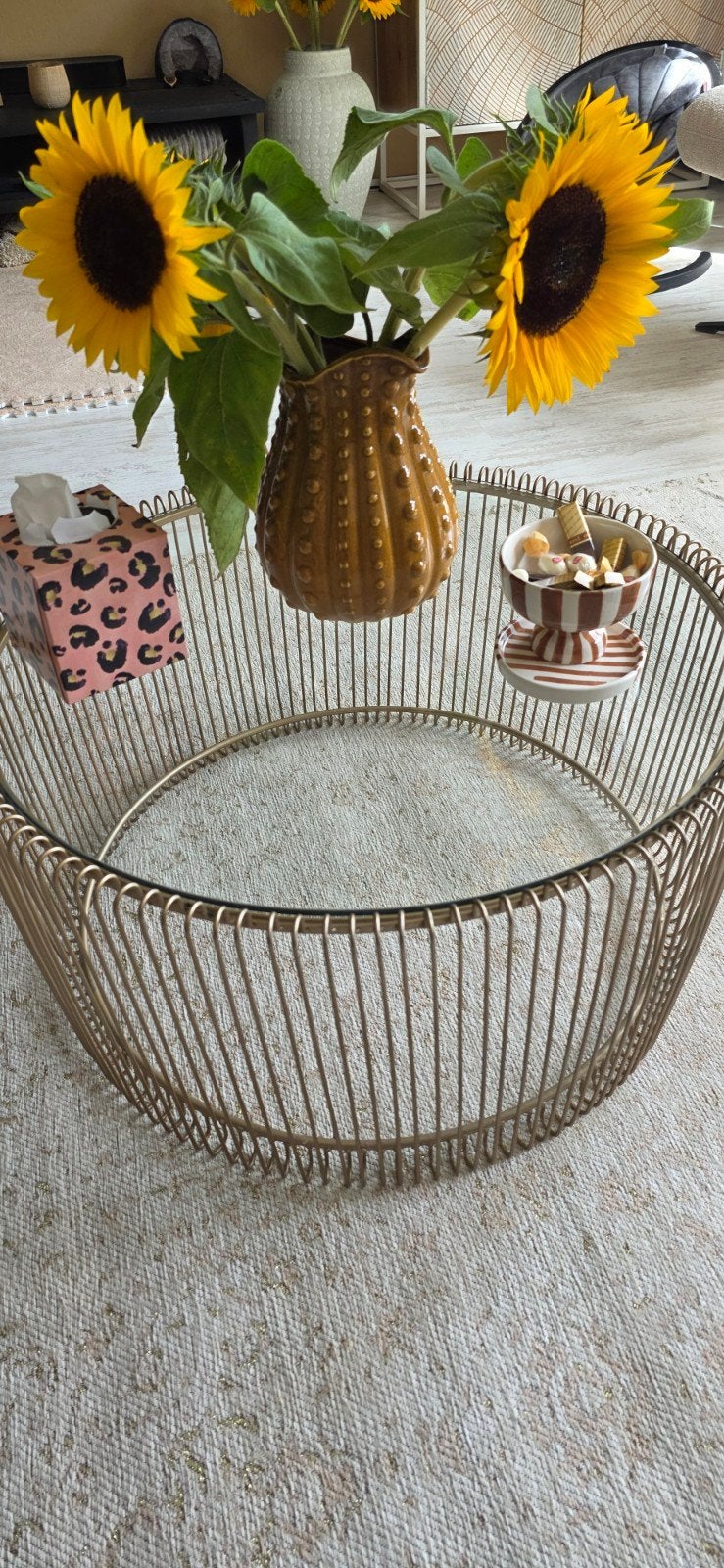 Riverdale salontafel rond goud/messing staal met glazen blad, Ophalen of Verzenden, Zo goed als nieuw