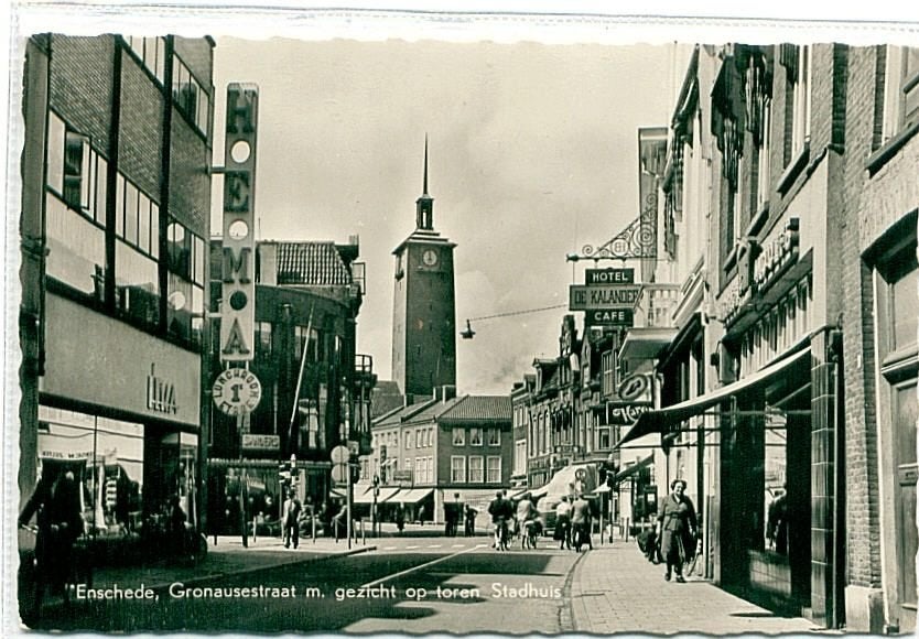 Enschede Gronaustraat met winkels HEMA, reclame 1958, Ophalen of Verzenden, 1940 tot 1960, Gelopen, Overijssel