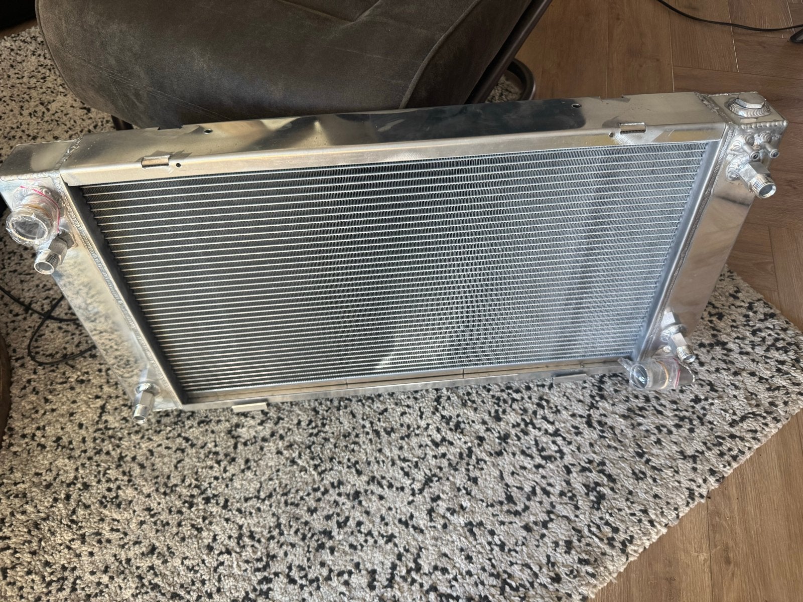 Nieuwe aluminium radiateur Land Rover Discovery V8, Ophalen of Verzenden, Nieuw, Land Rover