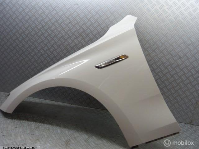 Spatbord links BMW 5-serie GT F07 wit alpineweiss 3 300, Gebruikt, Ophalen of Verzenden, BMW, BMW