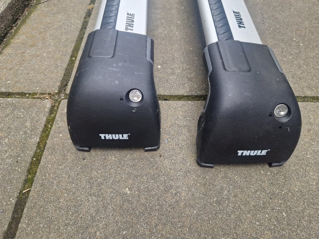 Thule dakdrager Seat Leon st 2021/ Peugot 3008 2021, Ophalen, Zo goed als nieuw