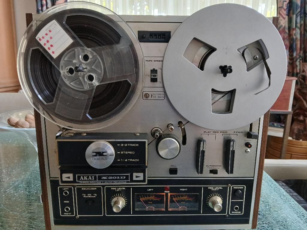 Akai bandrecorder X201D automatic reverse, Ophalen, Bandrecorder, Met stofkap