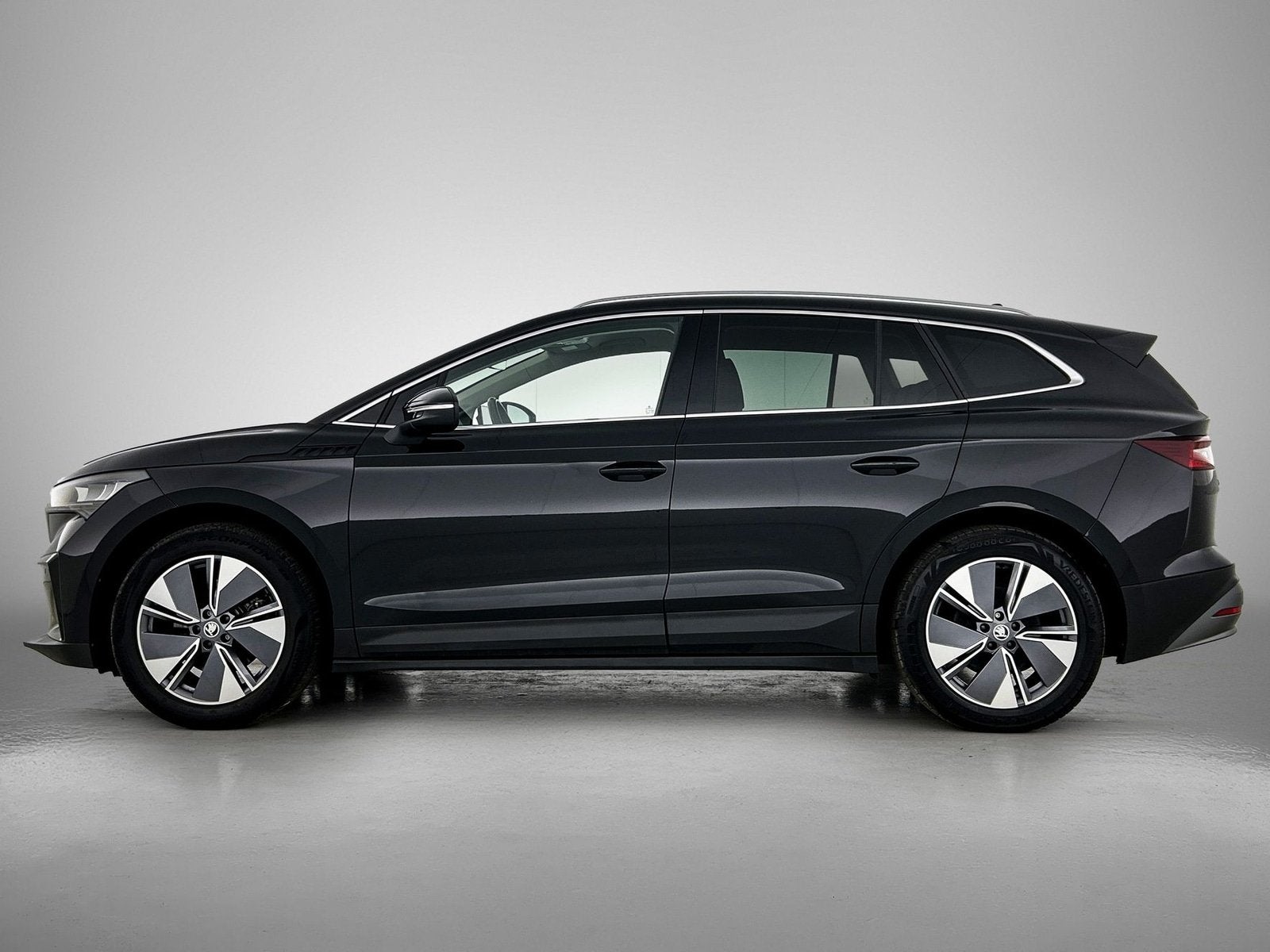 Skoda Enyaq iV 80 (bj 2022, automaat), Auto's, Automaat, Automatische klimaatregeling, Gebruikt, Zwart