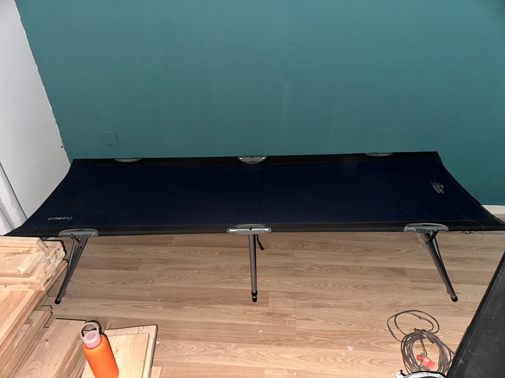 Veldbed. Vrijbuiter outdoor Framura, Ophalen of Verzenden, Nieuw, Inklapbaar