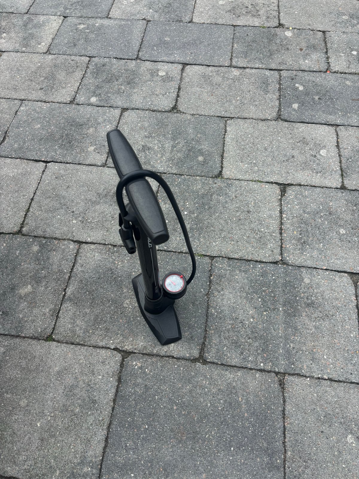 XLC PU-S07 Vloerpomp met drukmeter, Ophalen, Drukmeter, Zo goed als nieuw