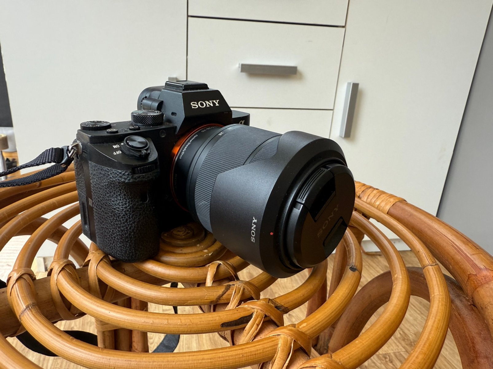 Sony A7II + 28-70 mm lens F3.5, Audio, Tv en Foto, Fotocamera's Digitaal, Ophalen of Verzenden, Zo goed als nieuw, Sony