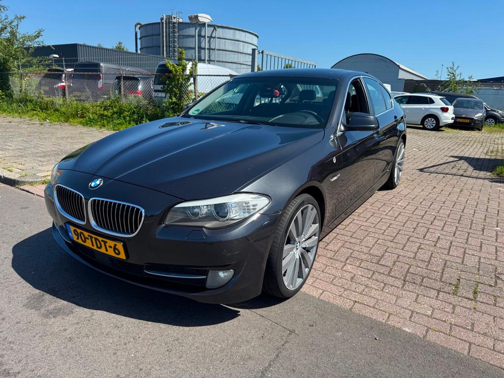 BMW 5-serie 525d AUTOMAAT NAVI/LINE-ASSIST/PANO, Auto's, BMW, Bedrijf, Te koop, 5-Serie, Diesel, Euro 5, C, Sedan, Automaat, Geïmporteerd