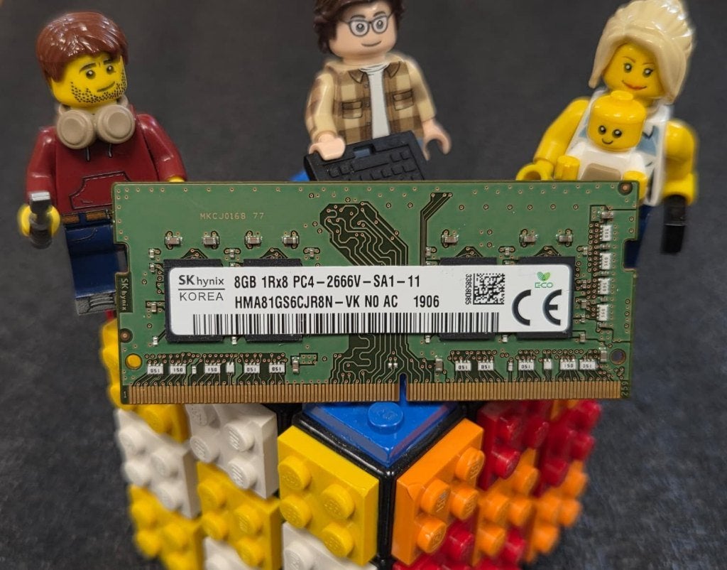 SK hynix HMA81GS6CJR8N-VK 8GB DDR4 2666 SODIMM Geheugen, DDR4, 8 GB, Ophalen of Verzenden, Zo goed als nieuw