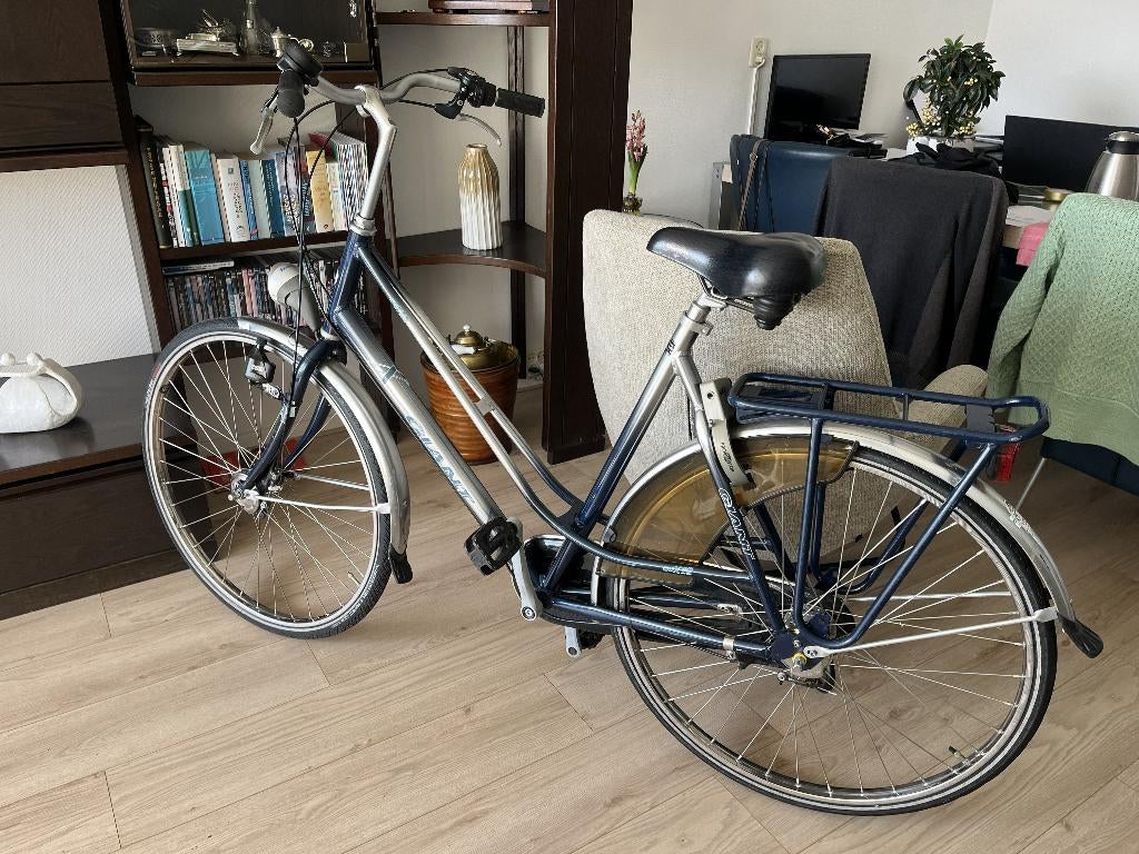 Giant damesfiets, Fietsen en Brommers, Fietsen | Cruisers en Lowriders, Ophalen, Staal, Giant, Zo goed als nieuw
