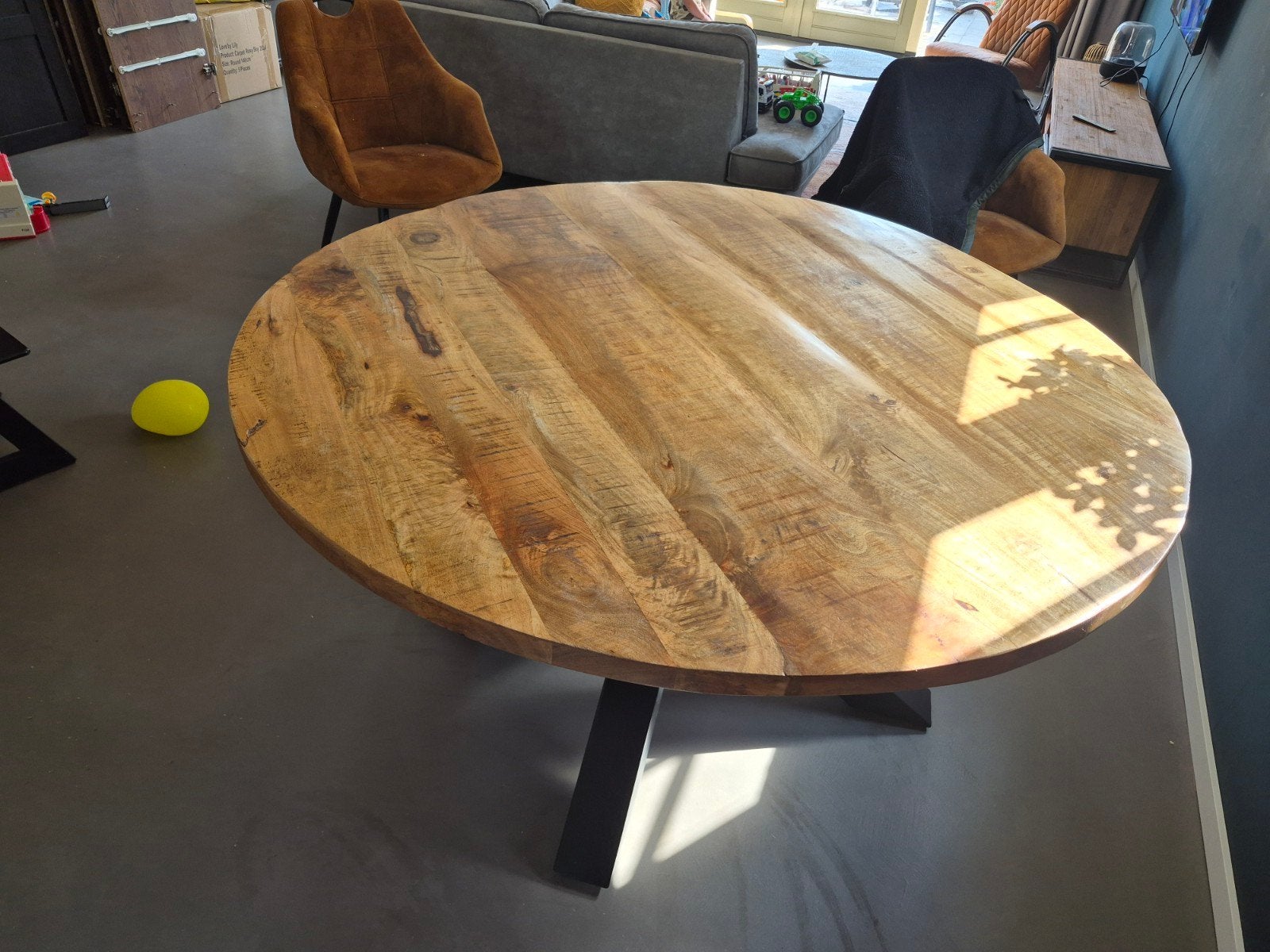 Mango houten ronde eettafel diameter 150cm, Ophalen, Modern/Industrieel, Gebruikt, Rond
