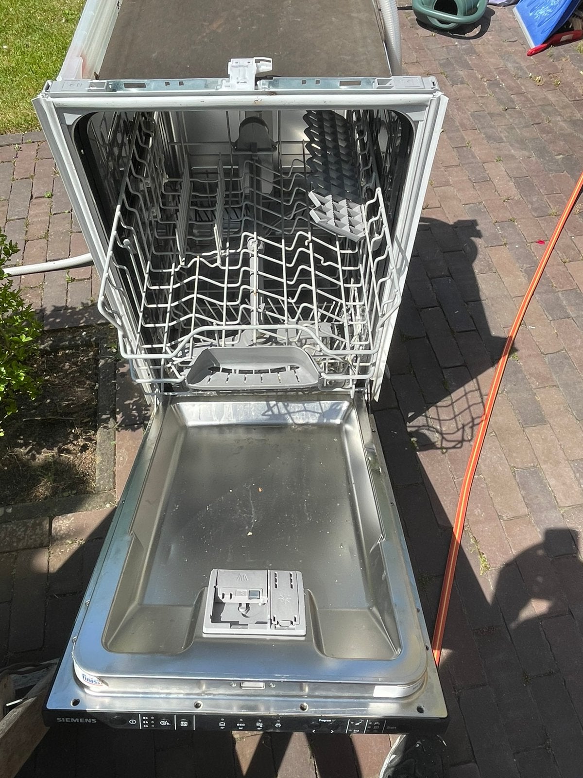 Gratis vaatwasser Siemens smal 45 cm, Ophalen, Zo goed als nieuw, Inbouw, 85 tot 90 cm