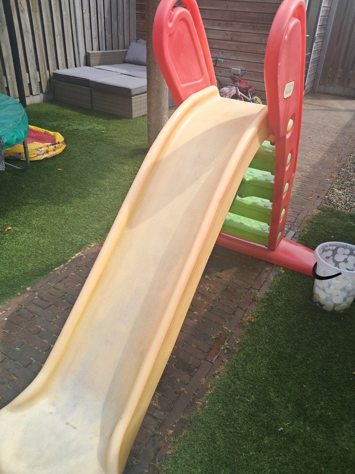 Leuke glijbaan little tikes, Kinderen en Baby's, Speelgoed | Buiten | Speeltoestellen, Ophalen, Gebruikt, Glijbaan