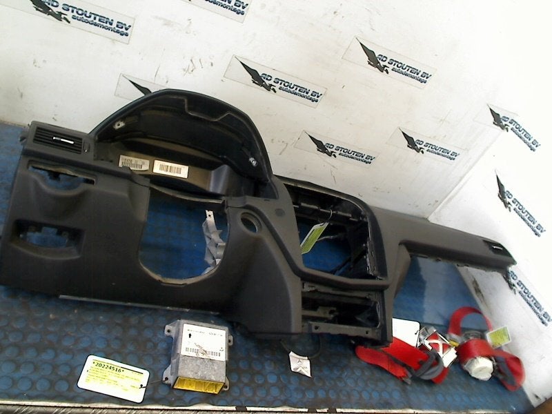 Airbag Set a2049012704 Mercedes-Benz C (W204) 2008, Gebruikt, Mercedes-Benz AG, Mercedes-Benz, Mercedesstraße 120, Stuttgart 70372, , Duitsland