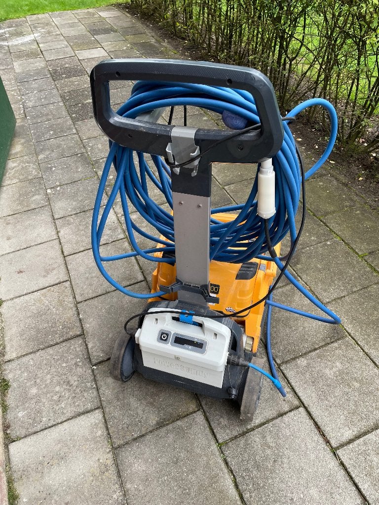 Zwembad robot Wave 100, Ophalen, Gebruikt, Reinigingsmiddel