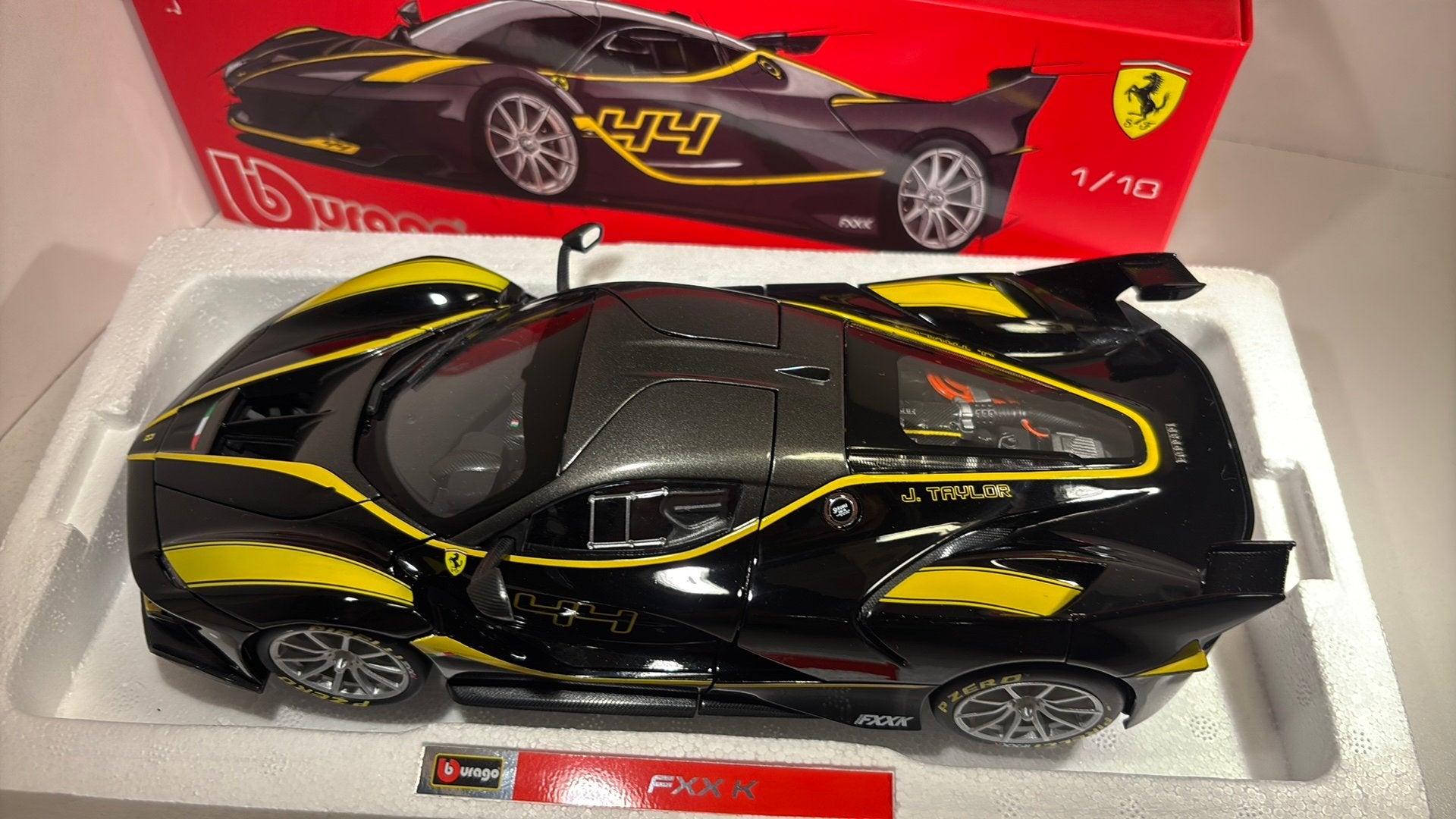 Ferrari fxx k #44 Bburago 1.18, Ophalen of Verzenden, Bburago, A, A