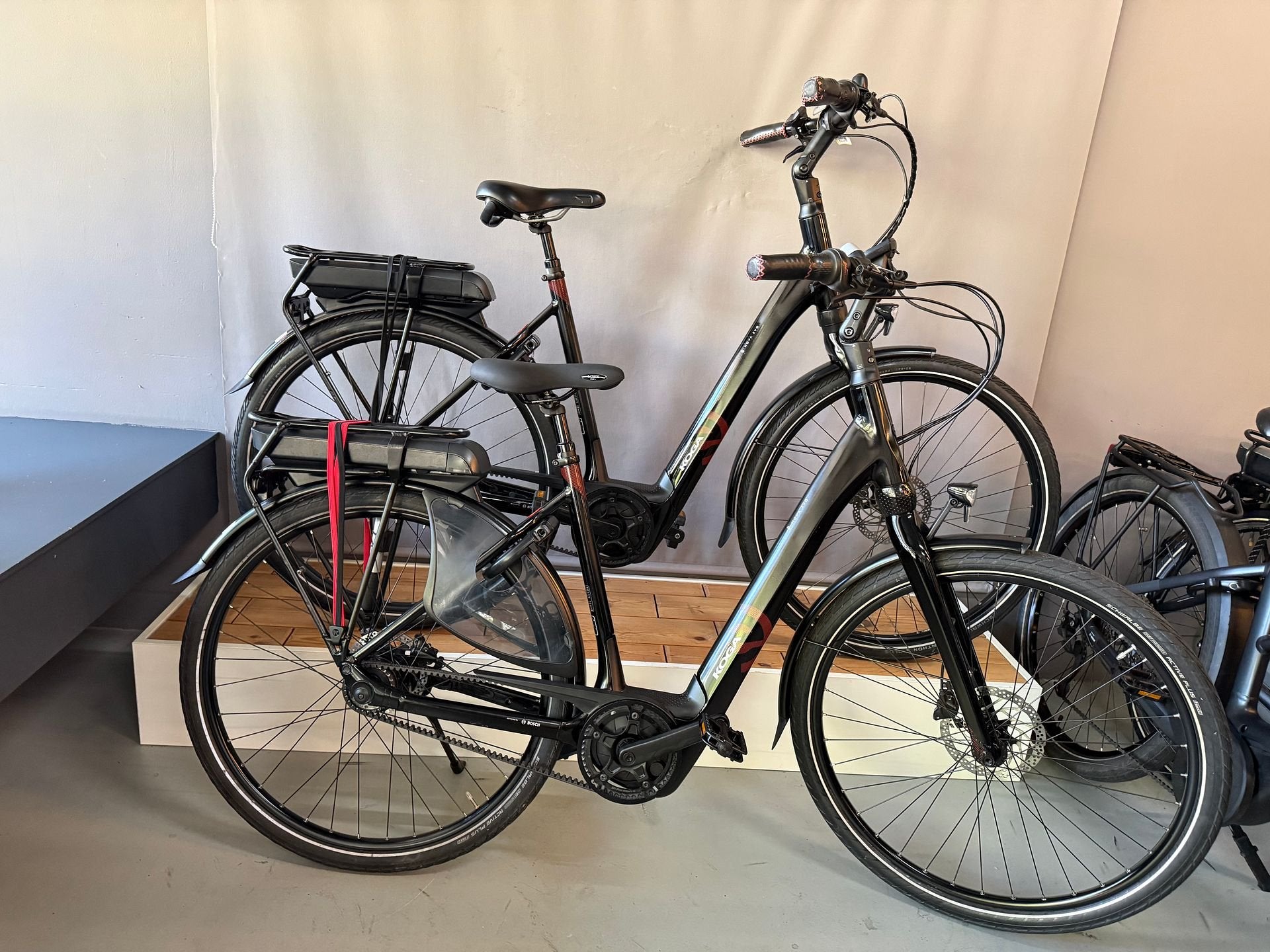 Set elektrische fietsen KOGA E-NOVA EVO Belt 500wh, -, -, Zo goed als nieuw, -