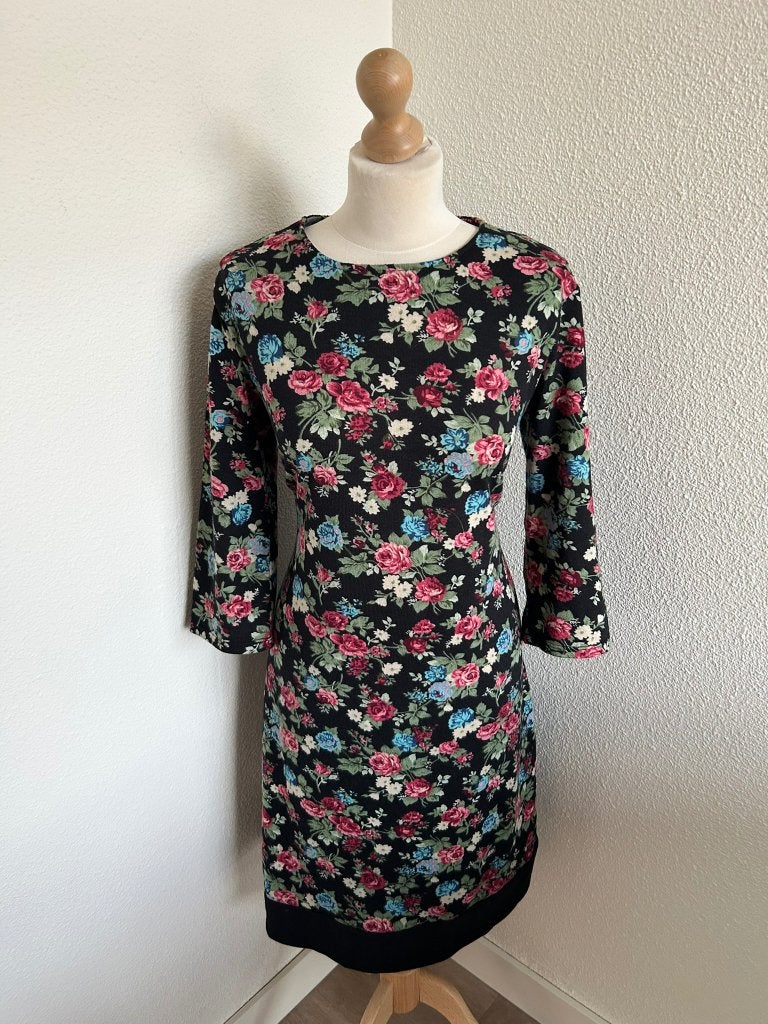Tantilly maat M bloemen trui jurk 2374, Kleding | Dames, Maat 38/40 (M), Tantilly, Zwart, Tantilly