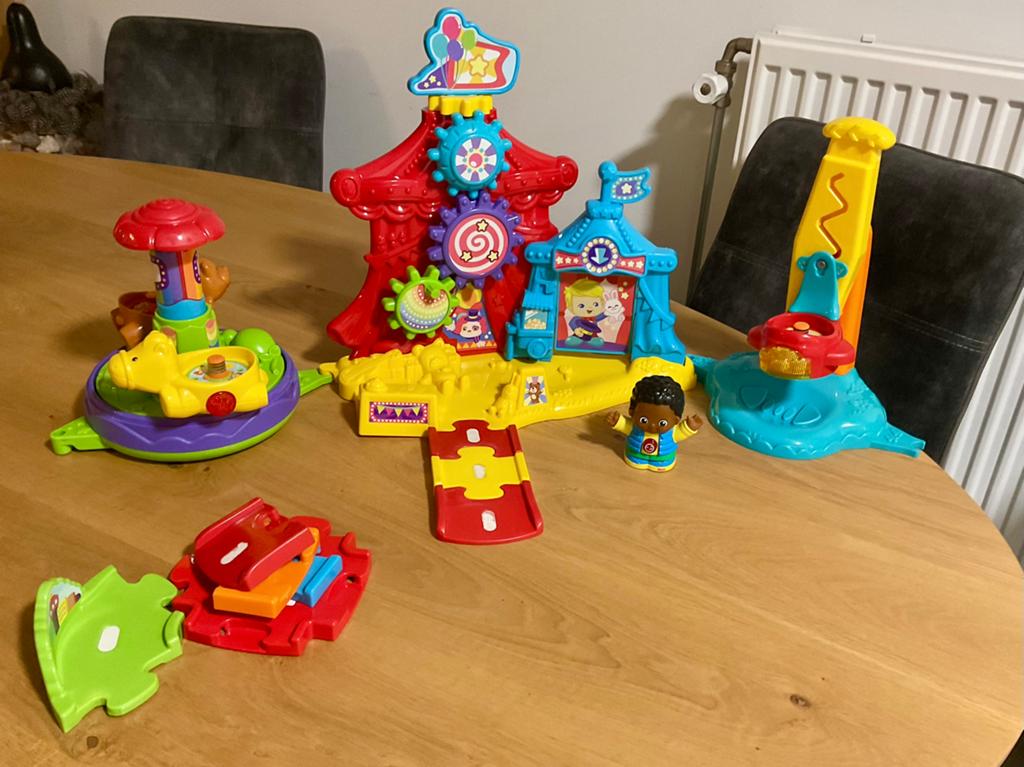 Vtech : Vrolijke Vriendjes Pretpark - met licht en geluid, Kinderen en Baby's, Speelgoed | Vtech, Ophalen, Zo goed als nieuw