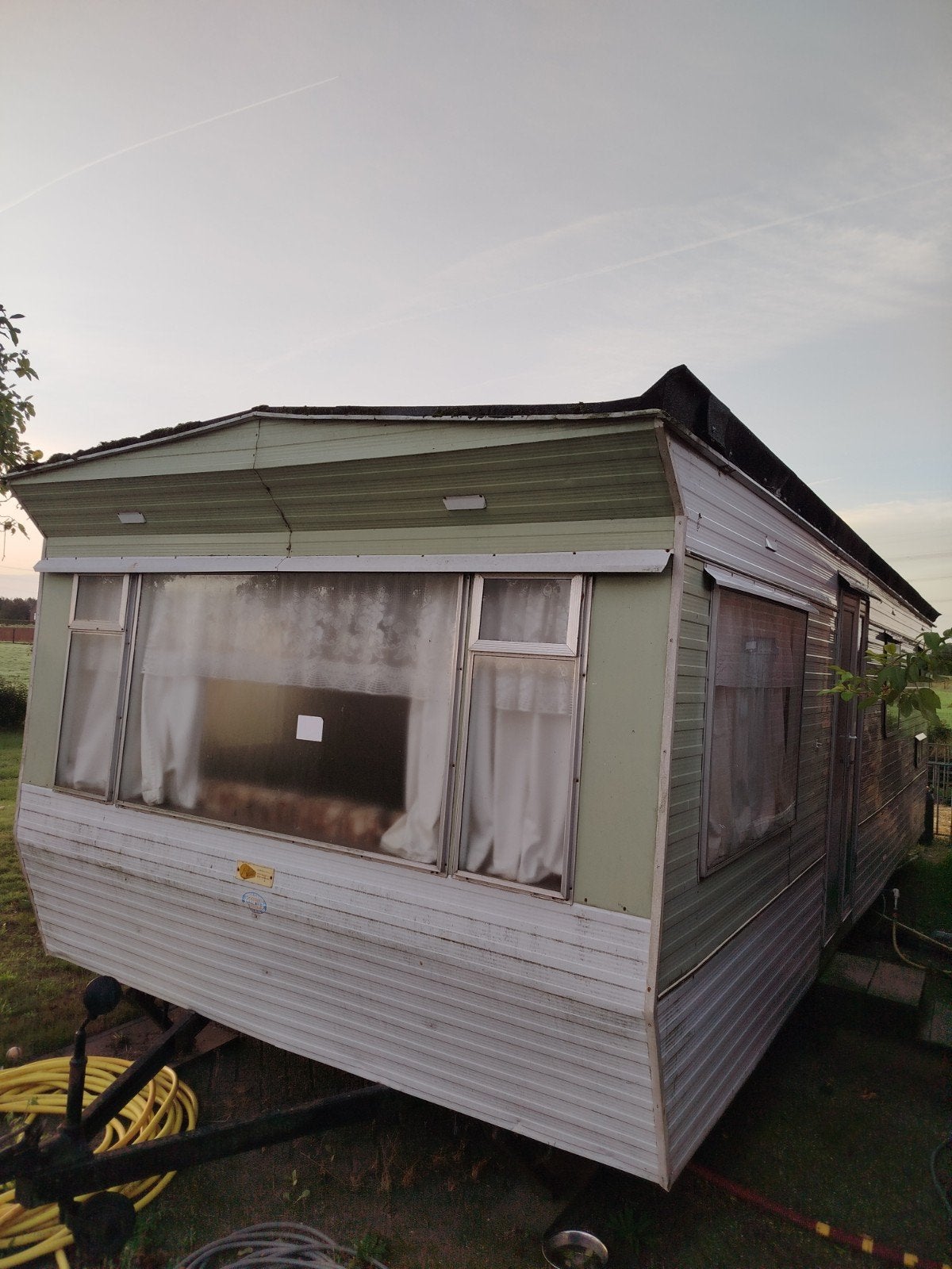 Stacaravan met 4 slaapplaatsen, direct beschikbaar, Caravans en Kamperen, Tot en met 4