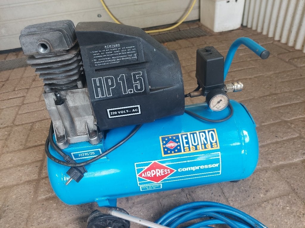 Compressor, Ophalen, Gebruikt, 200 tot 400 liter/min, Mobiel
