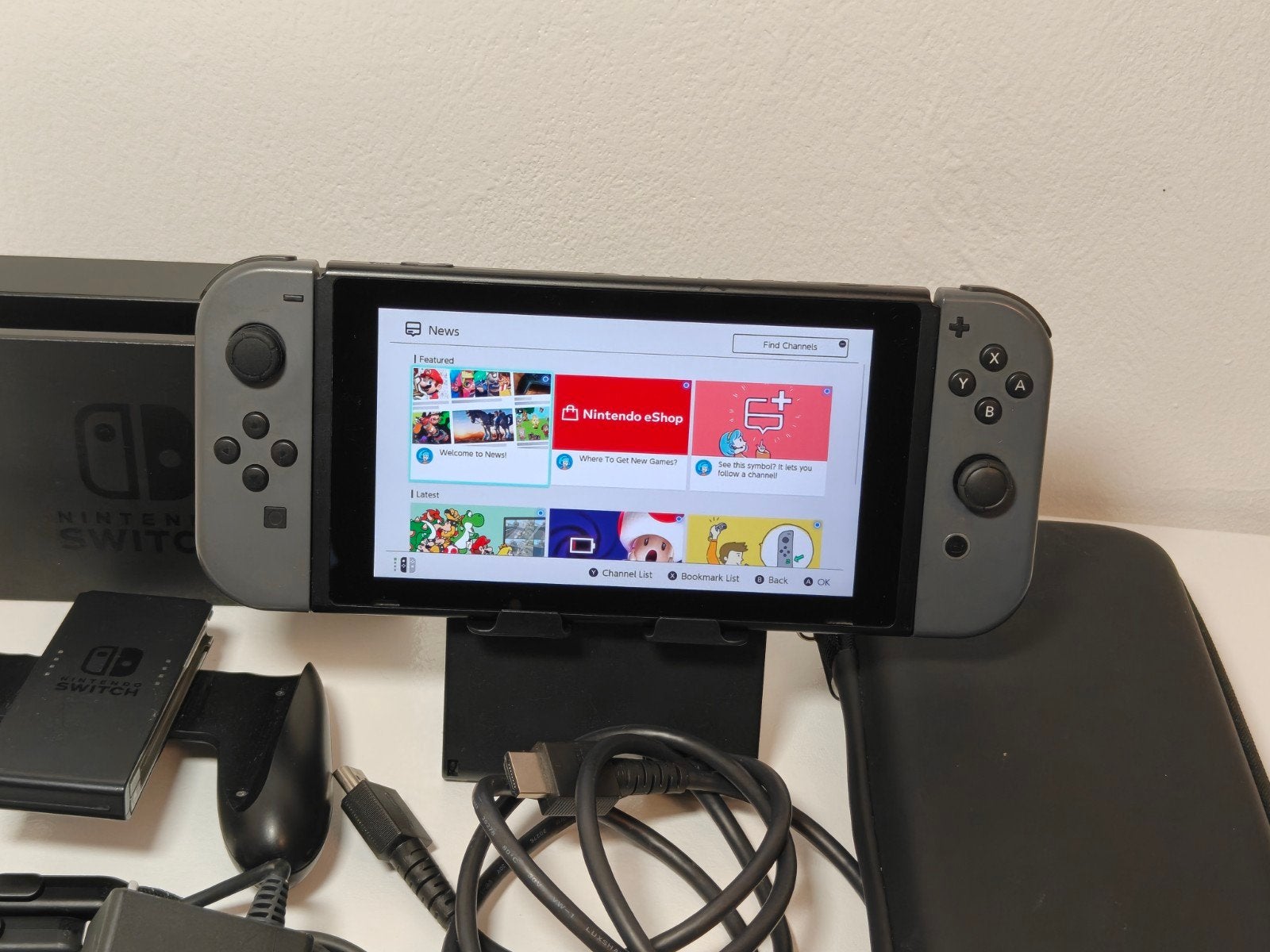 Foto 2 van Nintendo Switch V2