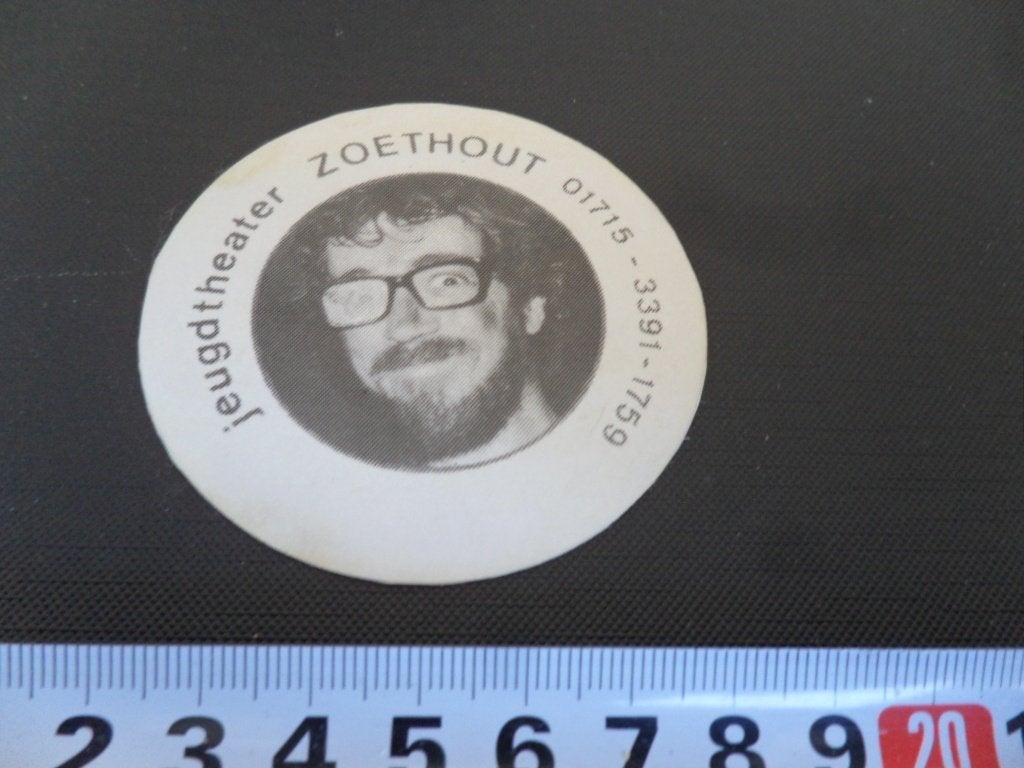 sticker Zoeterwoude jeugdtheater ZOETHOUT, Ophalen, Zo goed als nieuw