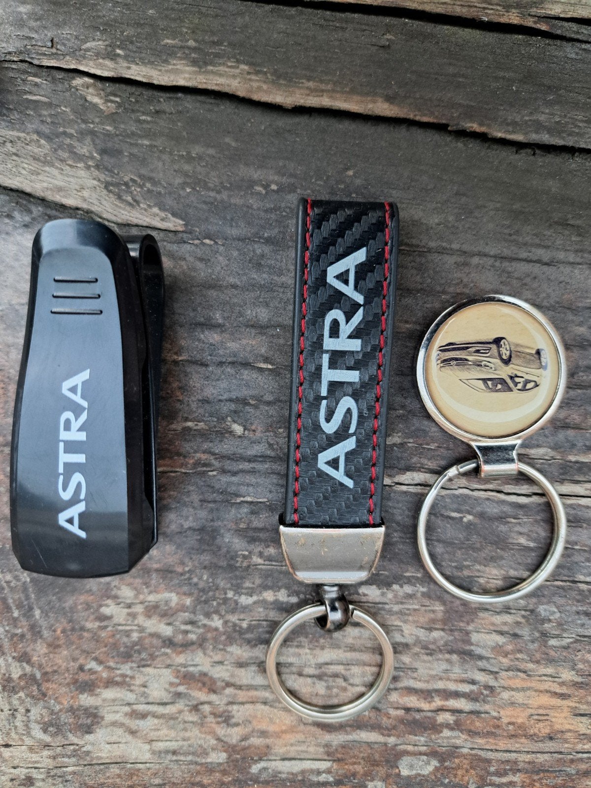 Sleutelhangers Opel Astra K en zonnebrilhouder, Verzenden, Nieuw, Merk